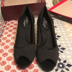 Deflex Comfort heels, size 9 1/2.
